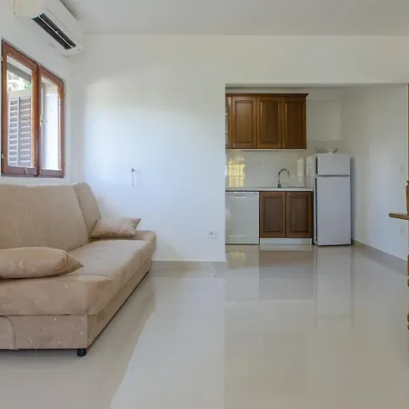 Panoramic Apartments Anic Blato  Room photo