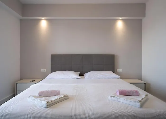 Panoramic Apartments Anic